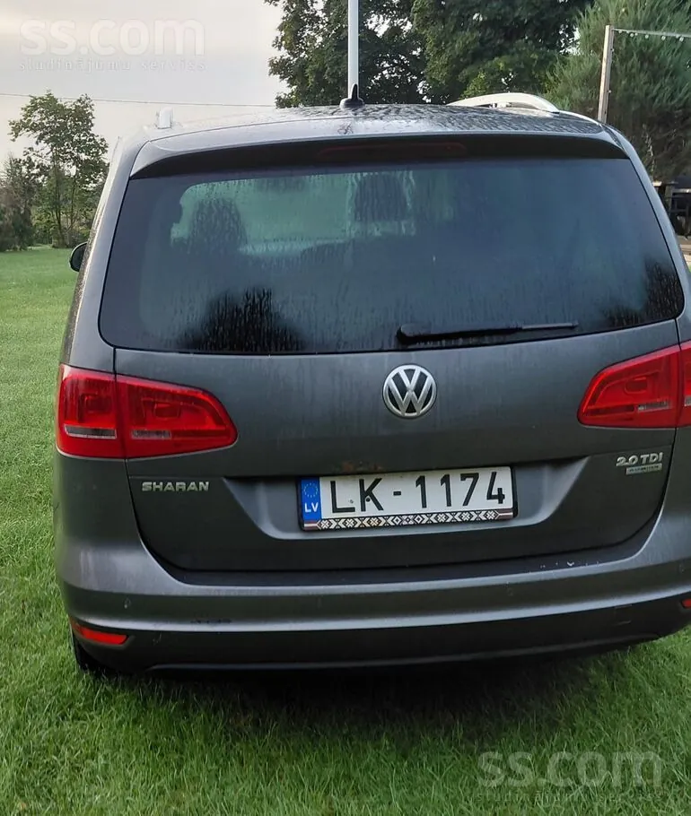 Volkswagen Sharan 2012 photo 3