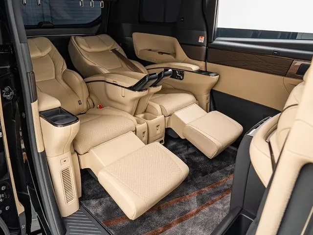 Toyota Alphard 2025 photo 2