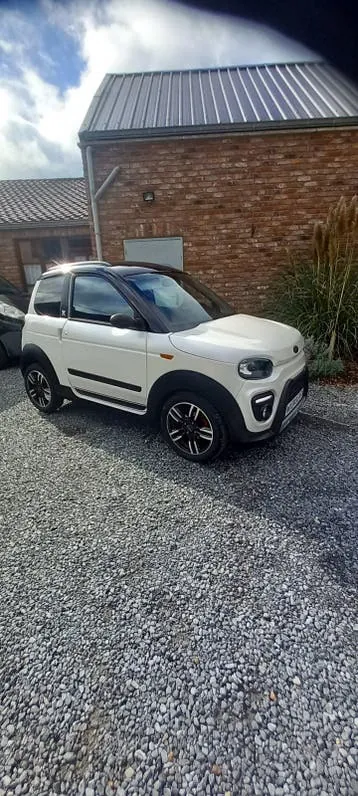 Microcar M.Go X