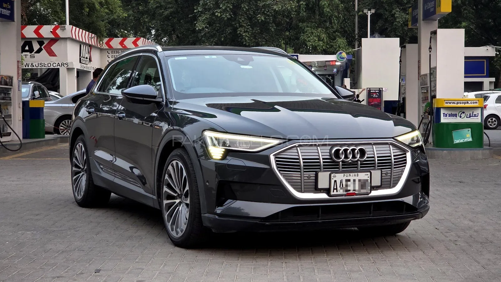 Audi E-Tron