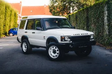 Land Rover Discovery 2003 photo 2