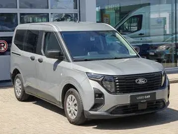 Ford Tourneo Courier 2025 photo 3