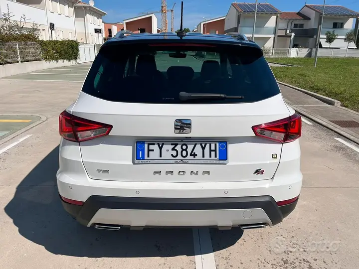 Seat Arona 2019 photo 3