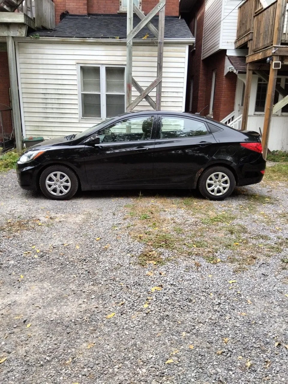 Hyundai Accent 2012 photo 4