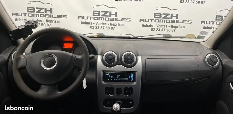 Dacia Logan 2009 photo 4