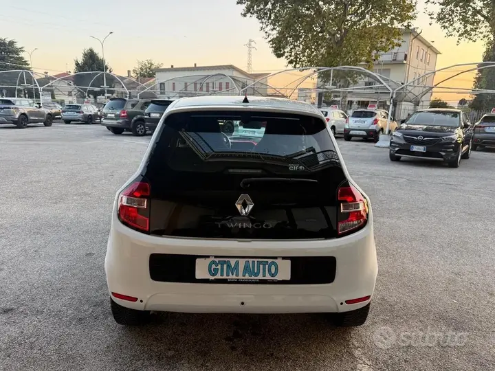 Renault Twingo 2015 photo 2