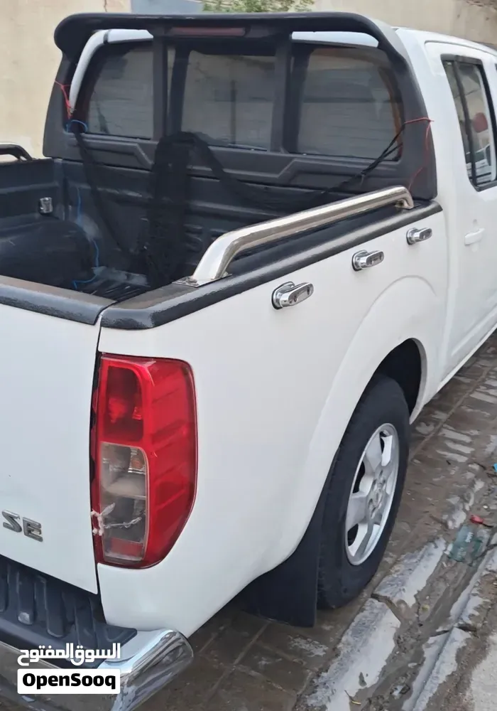 Nissan Navara 2012 photo 2