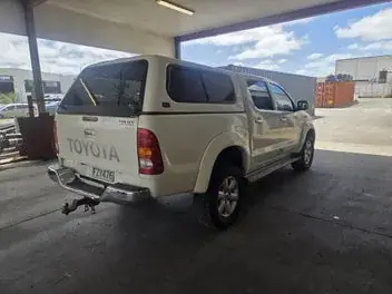 Toyota Hilux 2011 photo 2