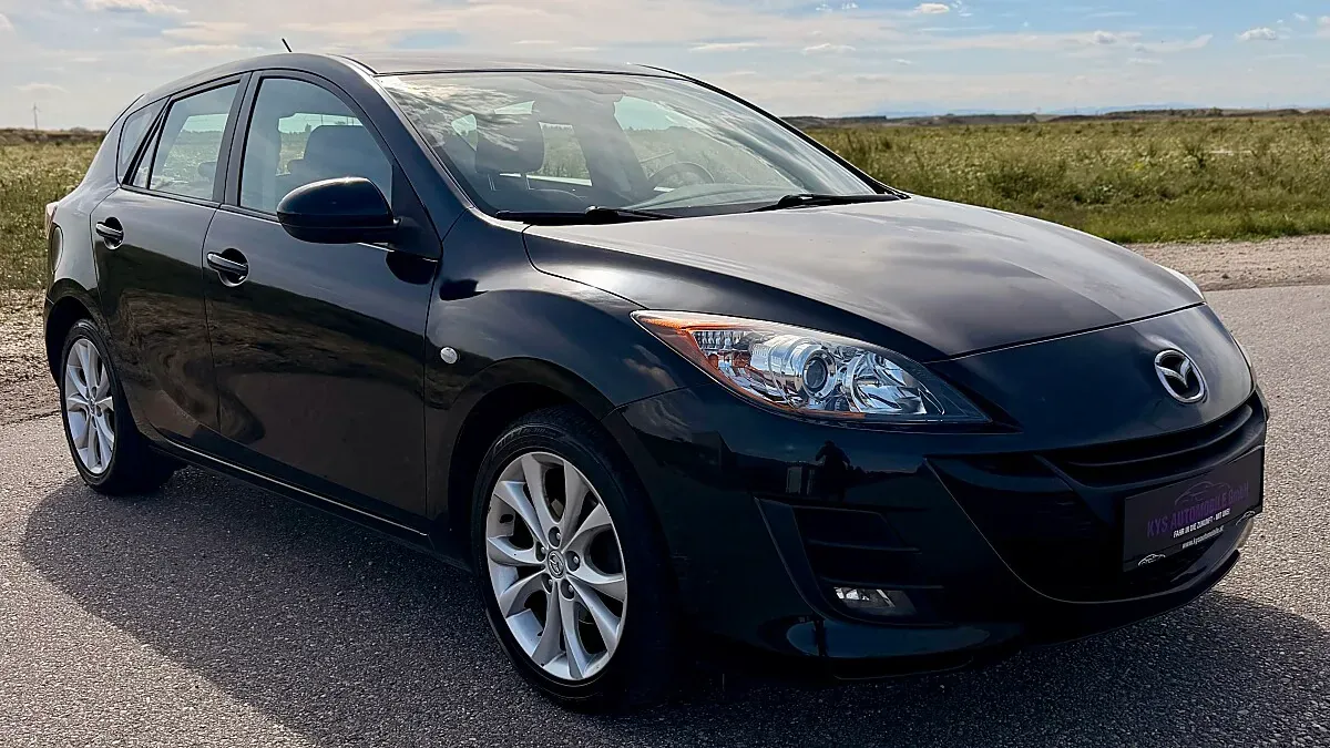Mazda Mazda3 2011 photo 3
