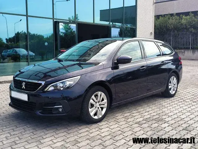 Peugeot 308 2020 photo 2
