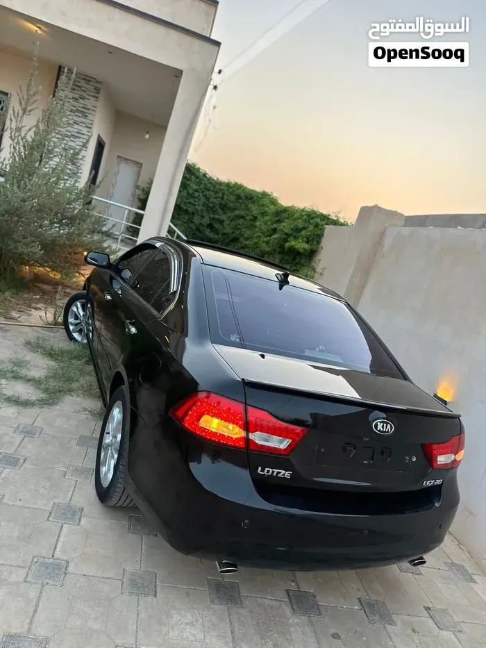 Kia Lotze 2009 photo 5