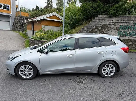 Kia Ceed 2013 photo 2