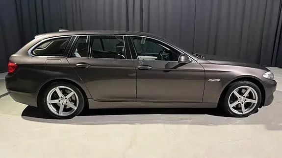 BMW 525D 2011 photo 3