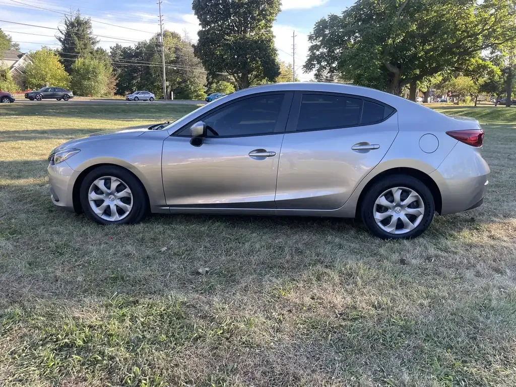 Mazda 3 2015 photo 3