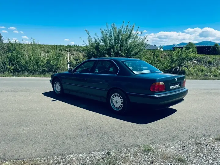 BMW 7 Series 1996 photo 3