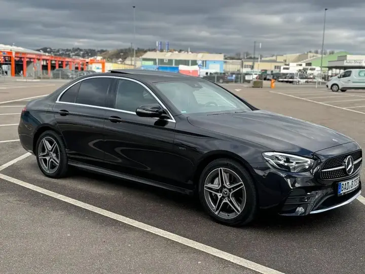 Mercedes-Benz E 300
