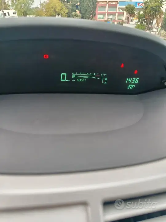 Toyota Yaris 2007 photo 2