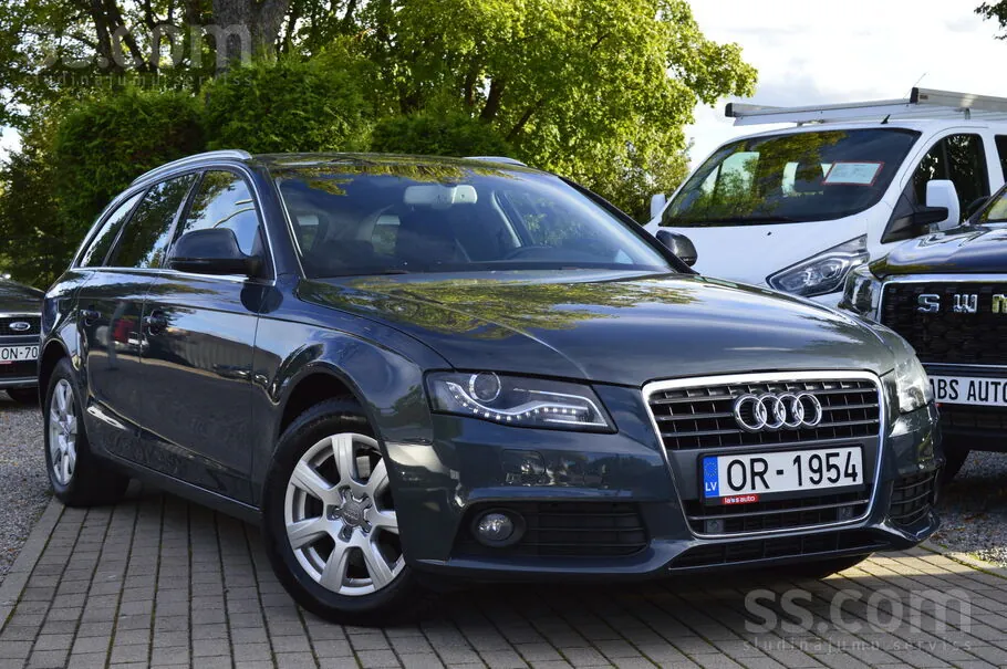 Audi A4 2009 photo 3