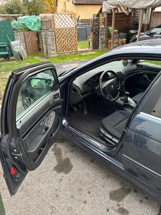 BMW 5 Series 2002 photo 3