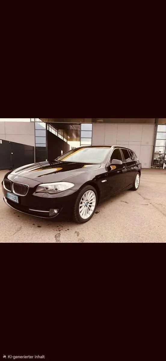 BMW 5 Series 2011 photo 2