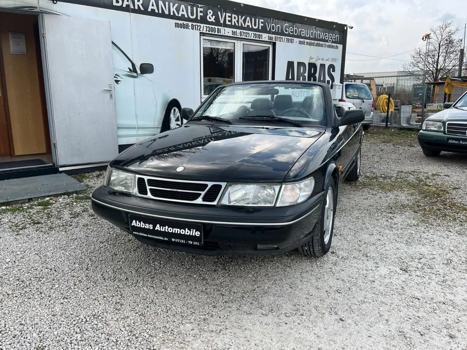 Saab 900