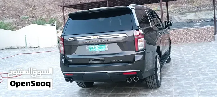 Chevrolet Suburban 2021 photo 3