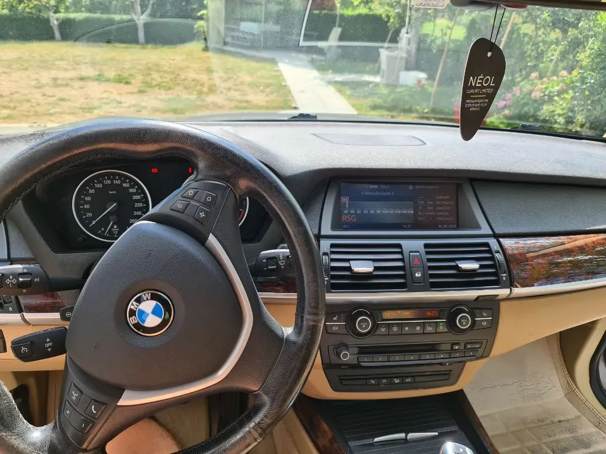 BMW X5 2007 photo 2