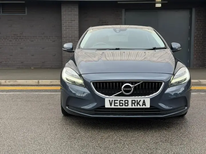 Volvo V40 2018 photo 2