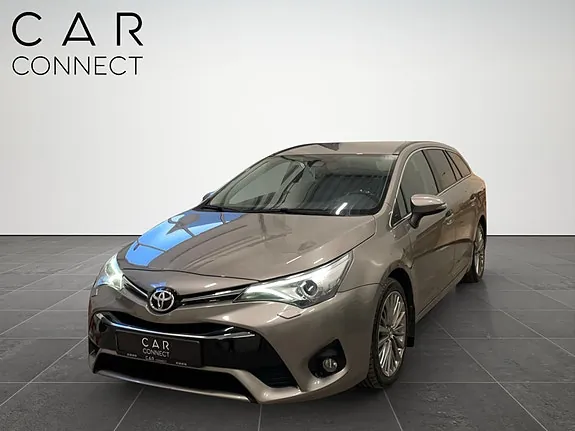 Toyota Avensis 2015 photo 2