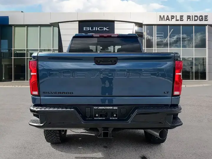 Chevrolet Silverado 3500 2026 photo 4