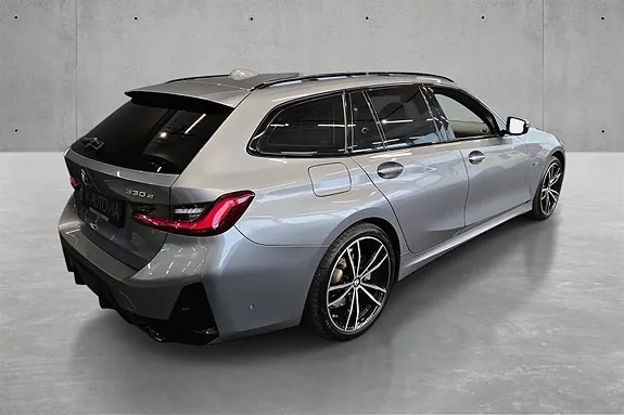BMW 330E 2023 photo 5