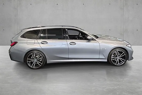BMW 330E 2023 photo 4