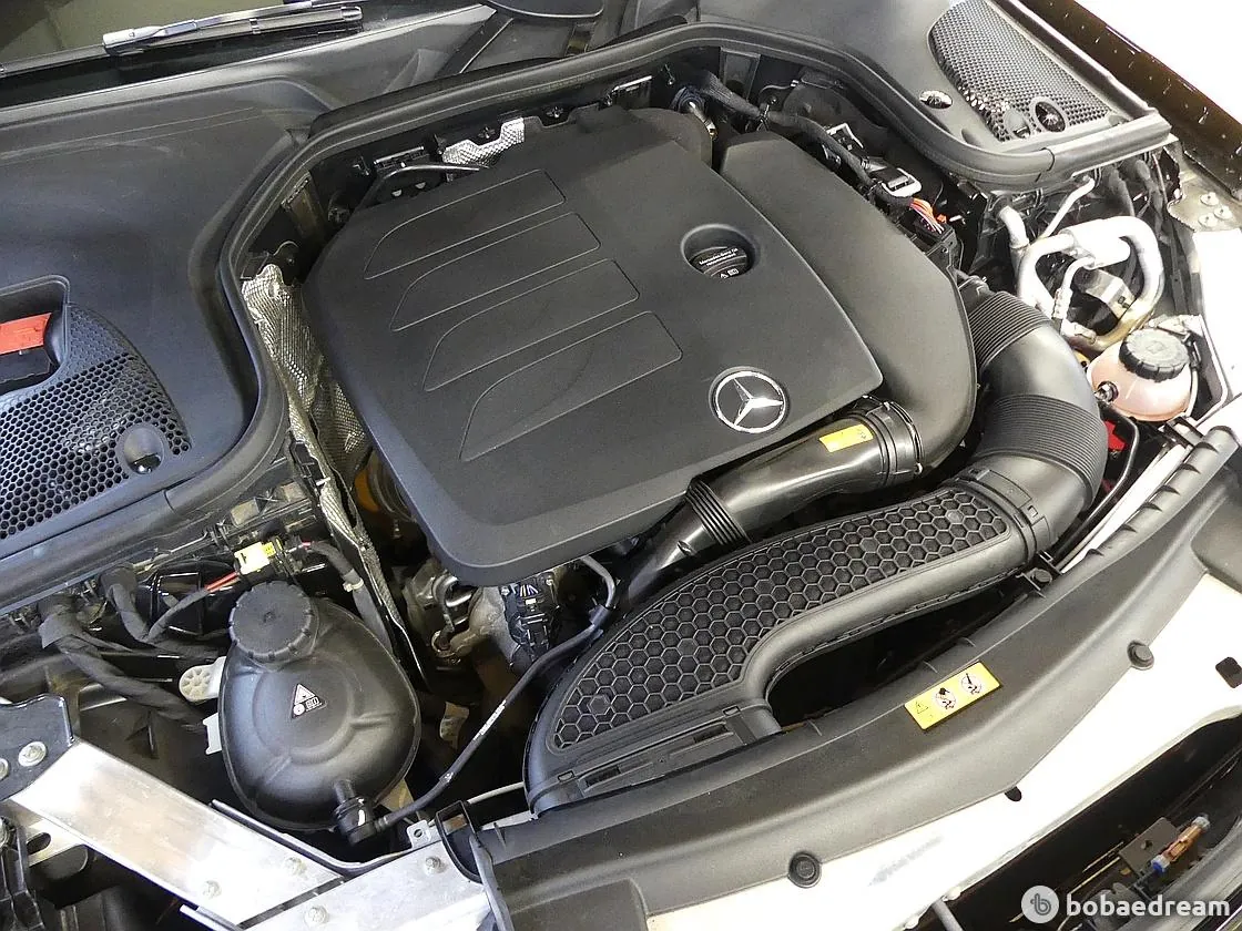 Mercedes-Benz E350 2023 photo 5