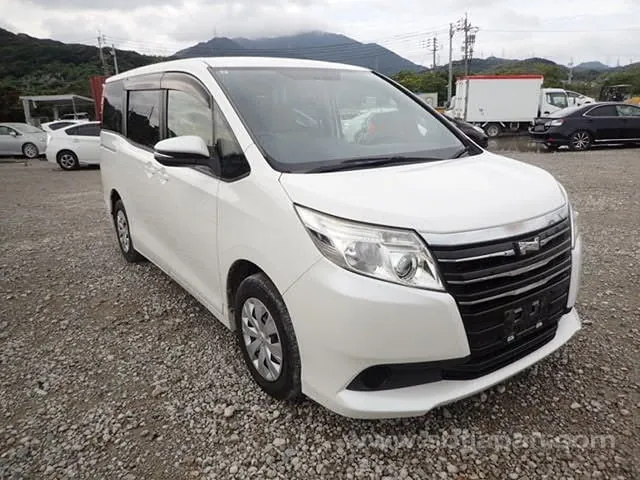 Toyota Noah X