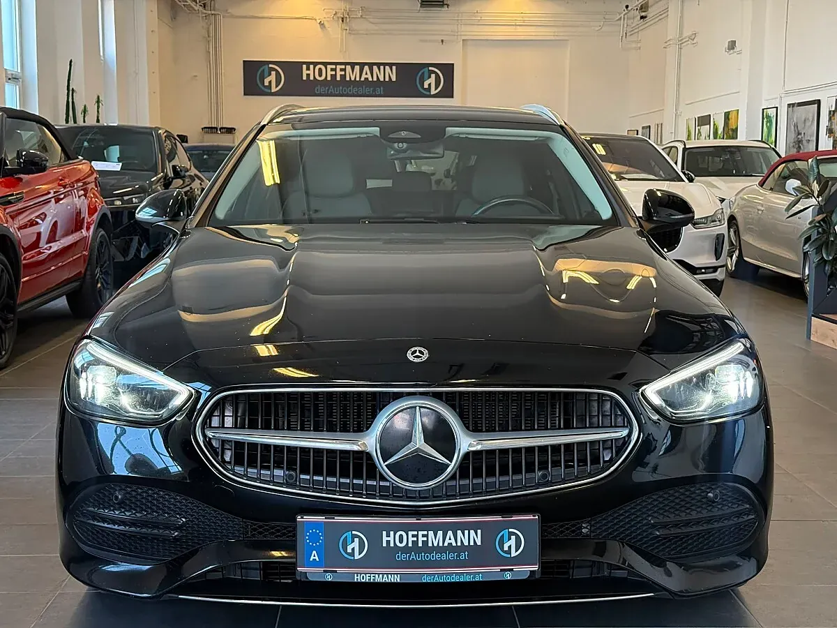Mercedes-Benz C-Class 2023 photo 2