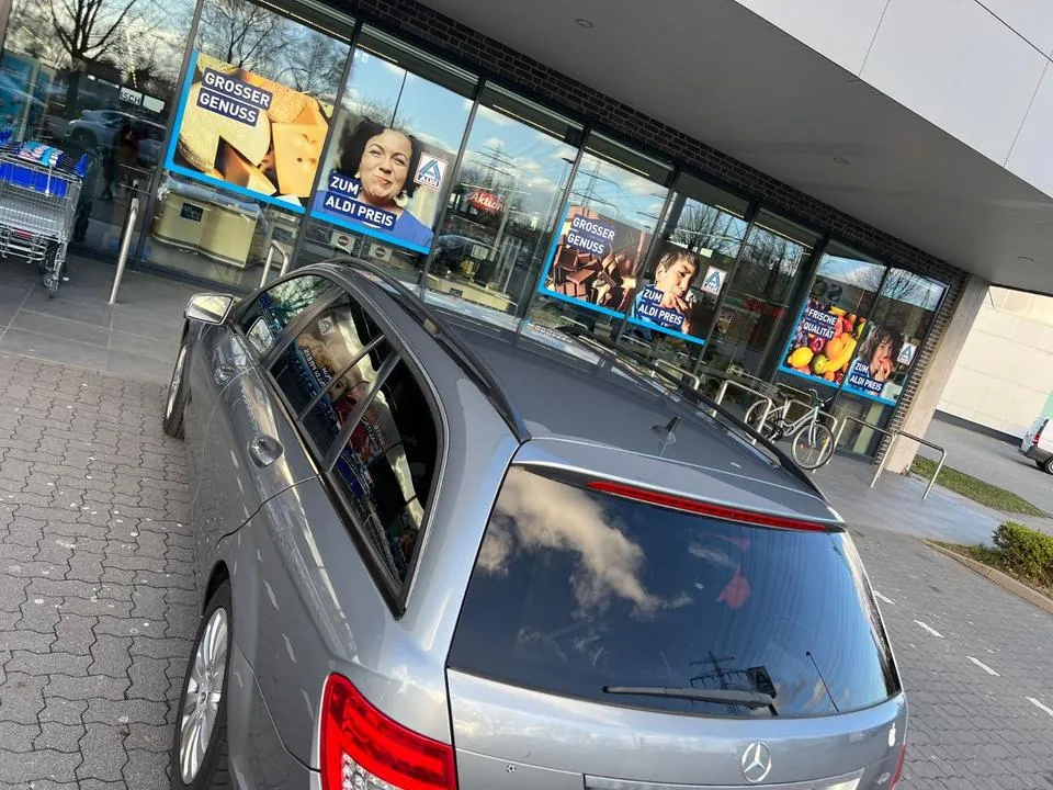Mercedes-Benz C220