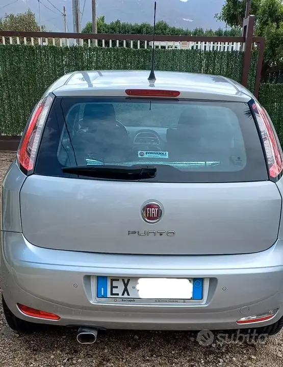 Fiat Punto 2014 photo 2