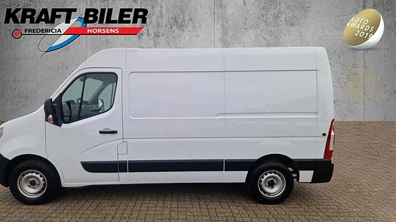 Nissan Interstar 2022 photo 2