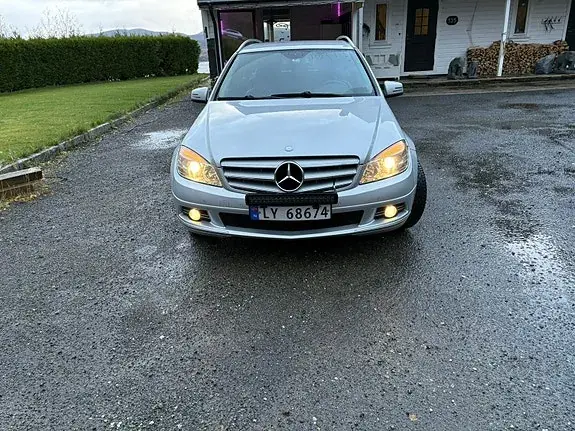 Mercedes-Benz C 200 D 2009 photo 2