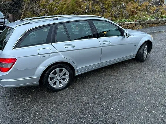 Mercedes-Benz C 200 D 2009 photo 4