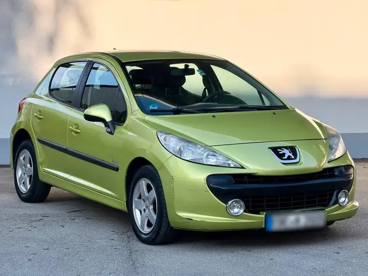 Peugeot 207