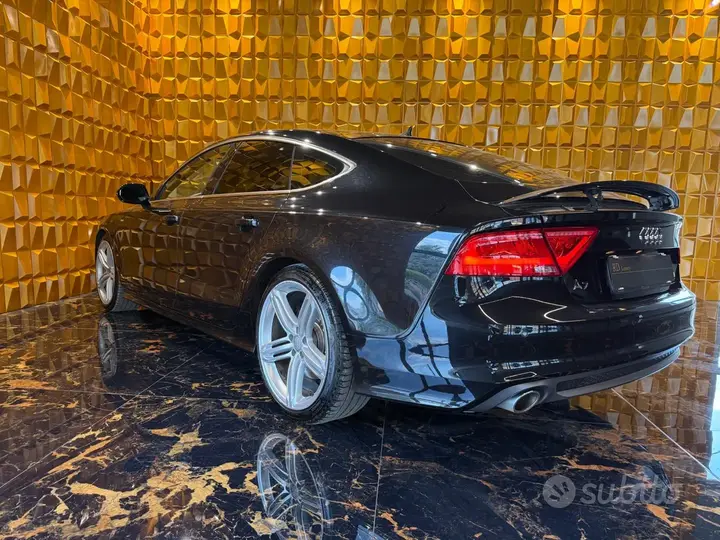 Audi A7 2011 photo 4