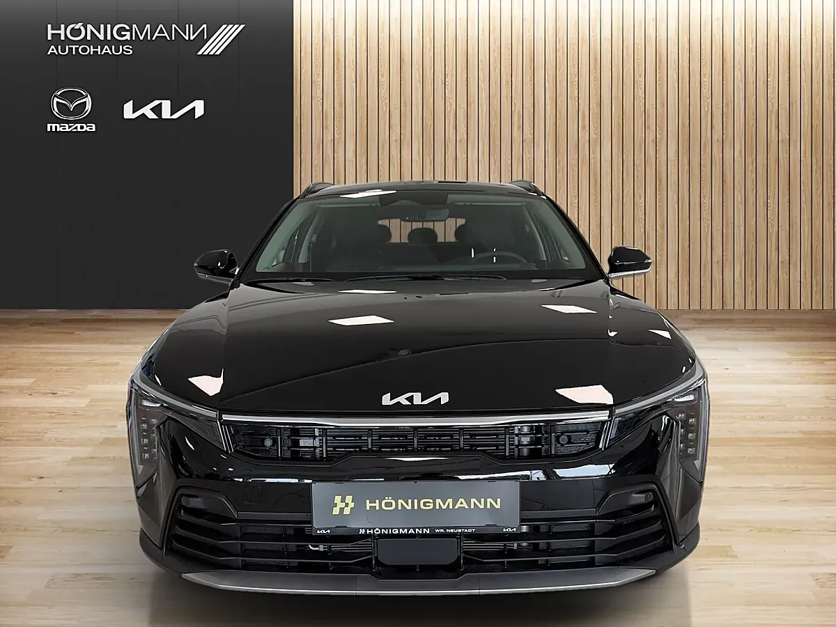 Kia K4 photo 2