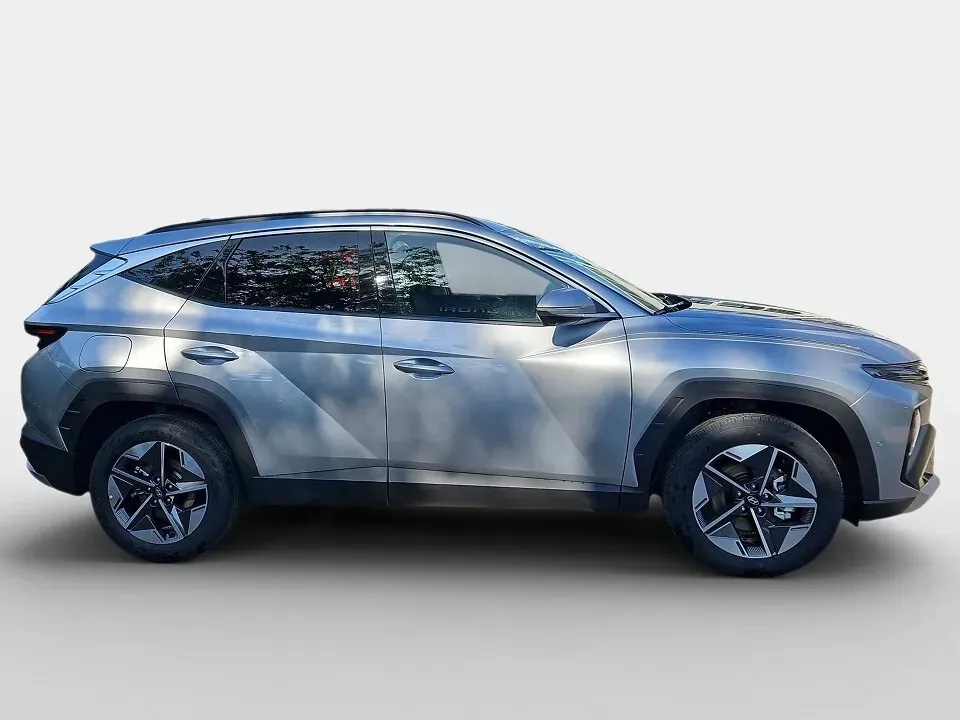 Hyundai Tucson photo 3
