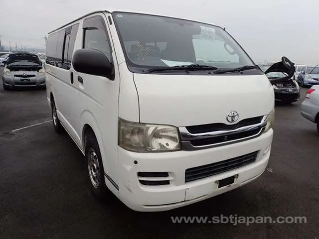Toyota Regiusace Van