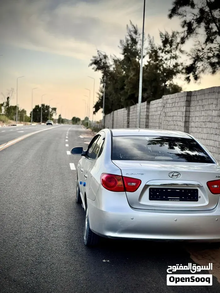 Hyundai Avante 2008 photo 2