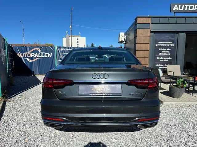 Audi A4 2023 photo 4