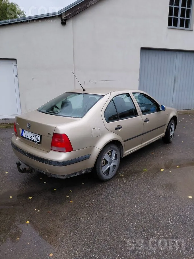 Volkswagen Bora 2000 photo 4