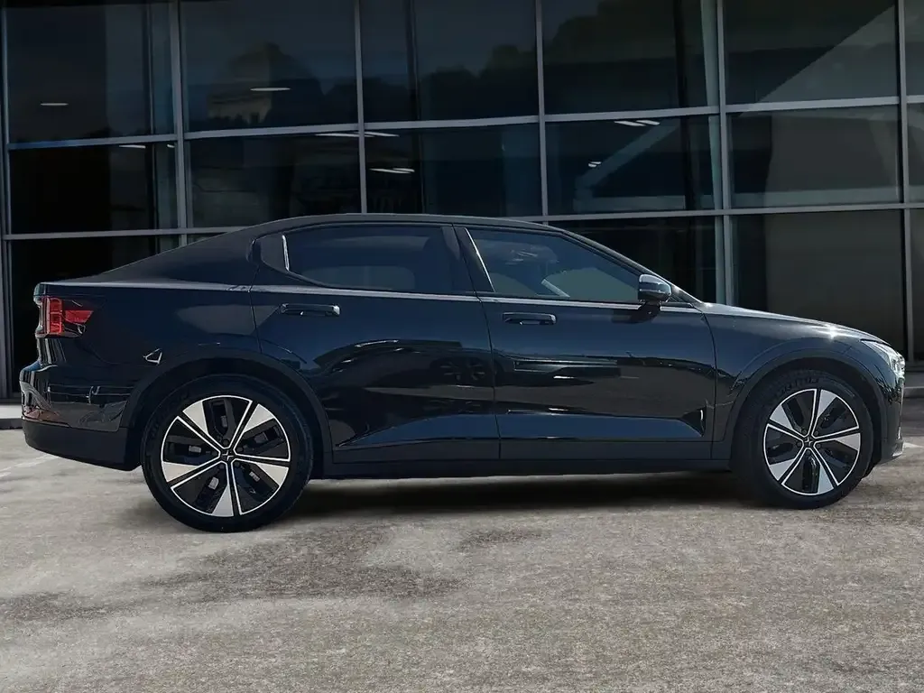 Polestar 2 2024 photo 4