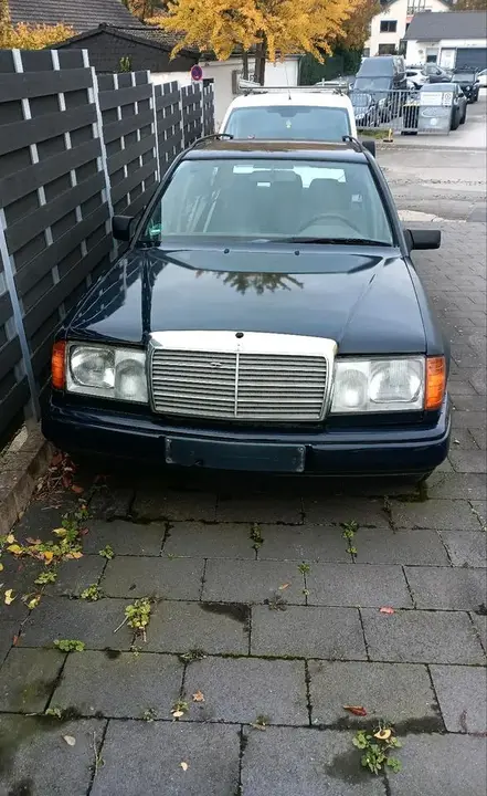Mercedes-Benz W124